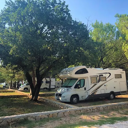 Vransko Jezero - Crkvine Pakoštane