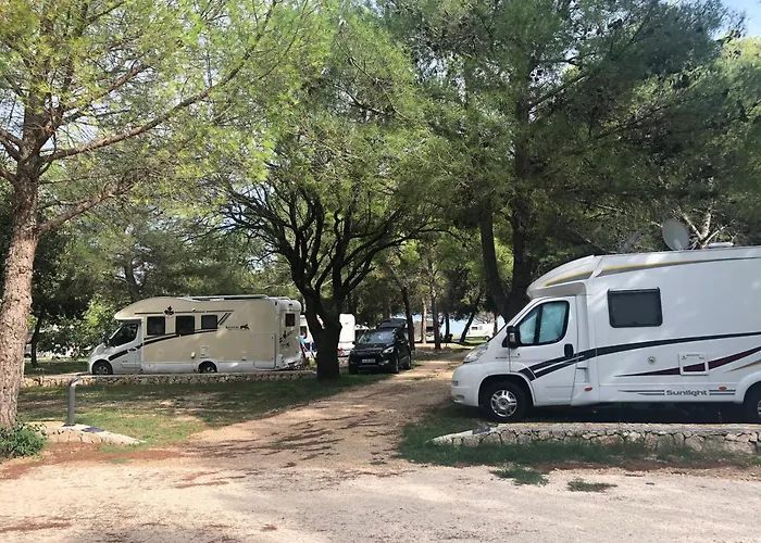 Vransko Jezero - Crkvine 4*