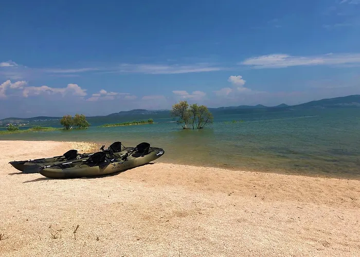Vransko Jezero - Crkvine 4* 파코스탄